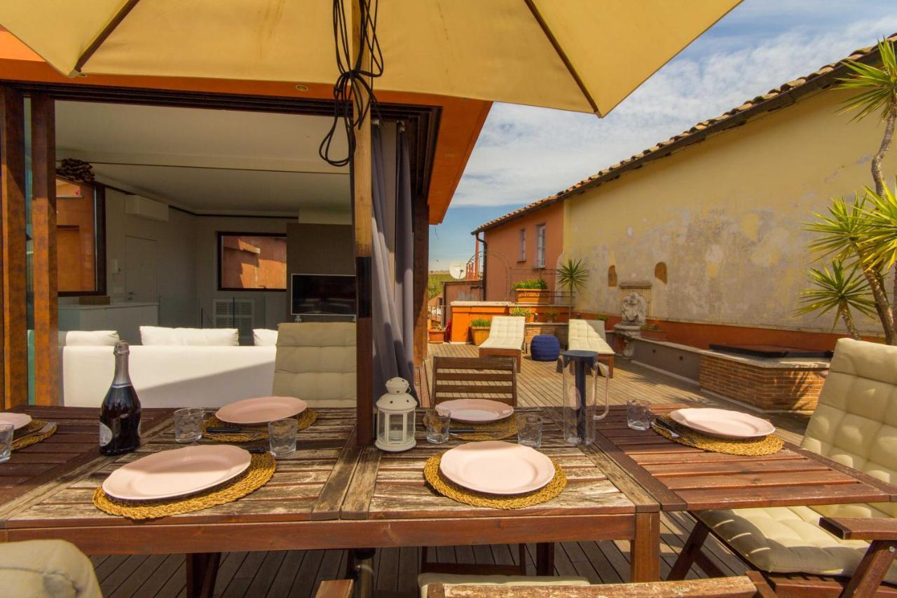 Pelliccia 11 Trastevere Penthouse ローマ エクステリア 写真