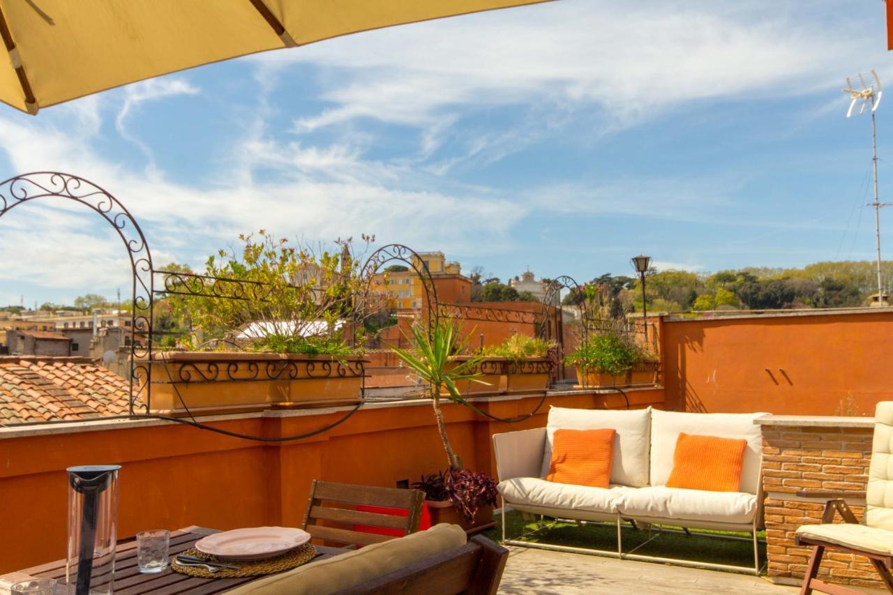 Pelliccia 11 Trastevere Penthouse ローマ エクステリア 写真