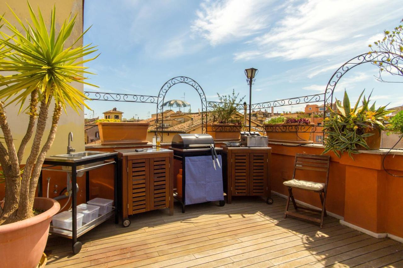 Pelliccia 11 Trastevere Penthouse ローマ エクステリア 写真